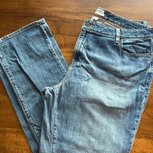 LL Bean favorite fit. Size 18 reg blue jeans. Great condition.
